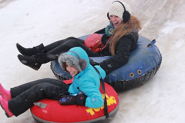 jonas-ridge-snow-tubing