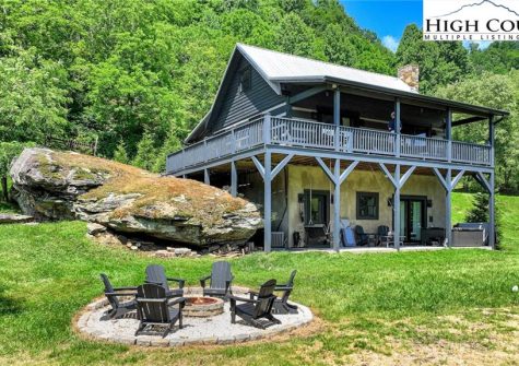 3244 Old US Highway 421, Vilas, NC 28692