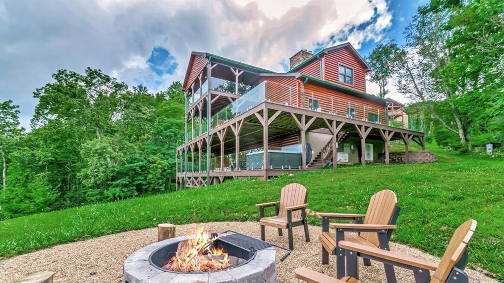 1501 Beech Mountain Parkway, Banner Elk, NC 28604